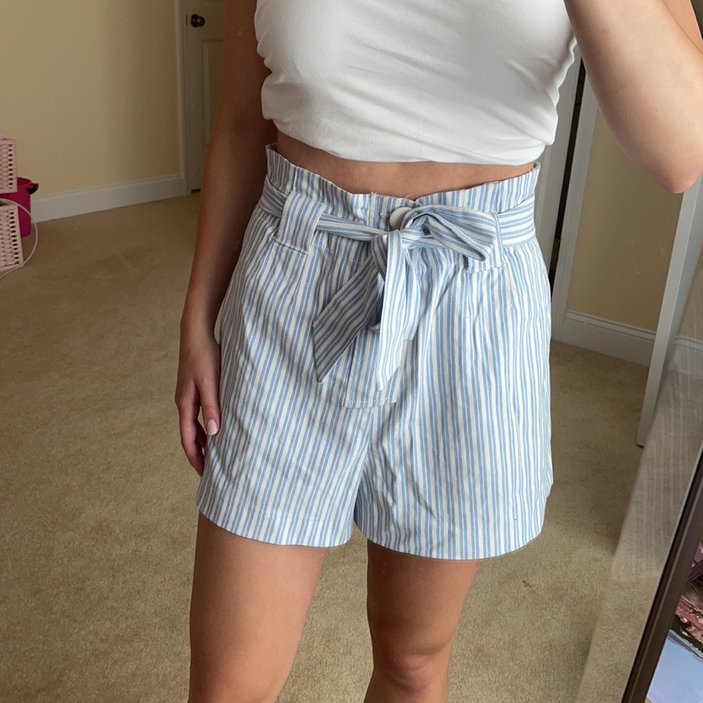 High waisted paperbag shorts